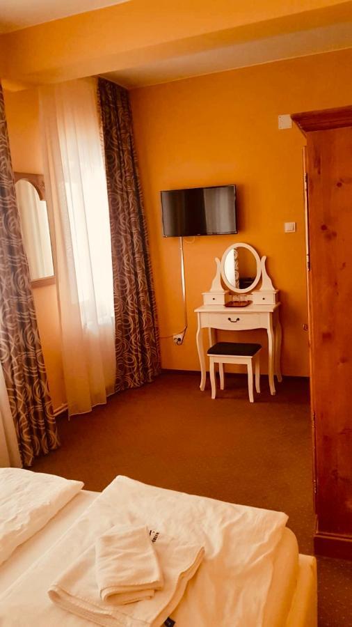 Haus Am Berg Villa Vartop Bagian luar foto